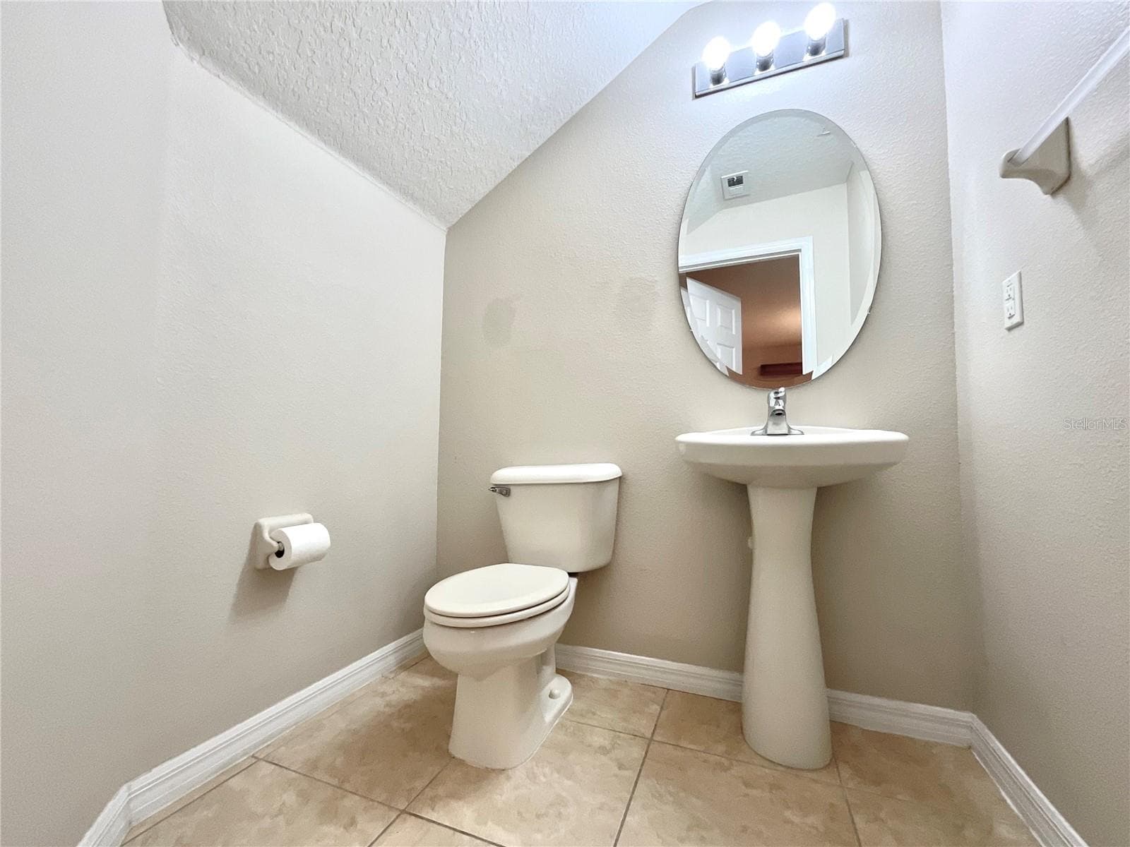 Townhouse at 3820 SILVERBELL LOOP, OVIEDO, photo 10 of 27