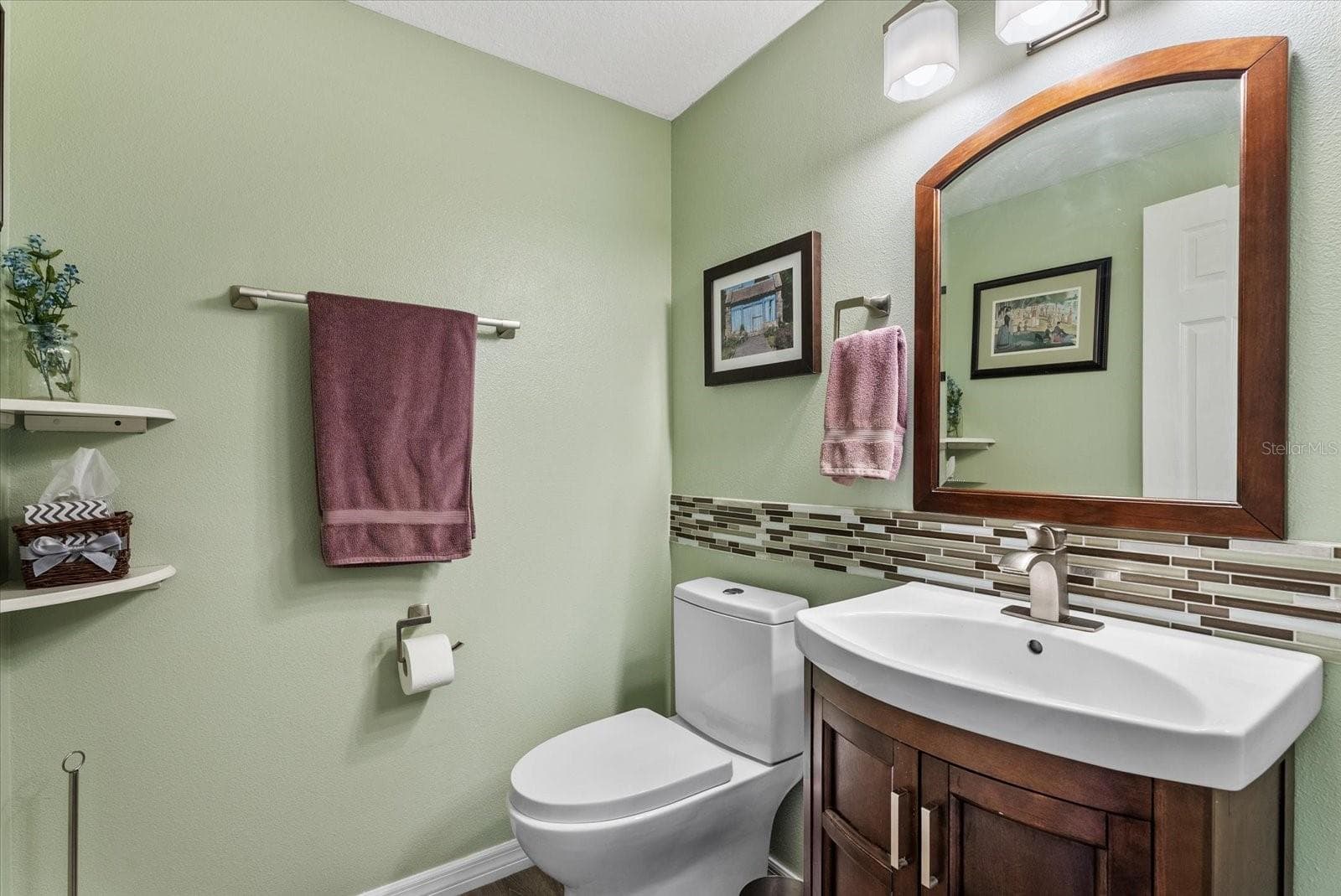 Single Family Residence at 15302 SEAROBBIN DR, LAKEWOOD RANCH, photo 11 of 51