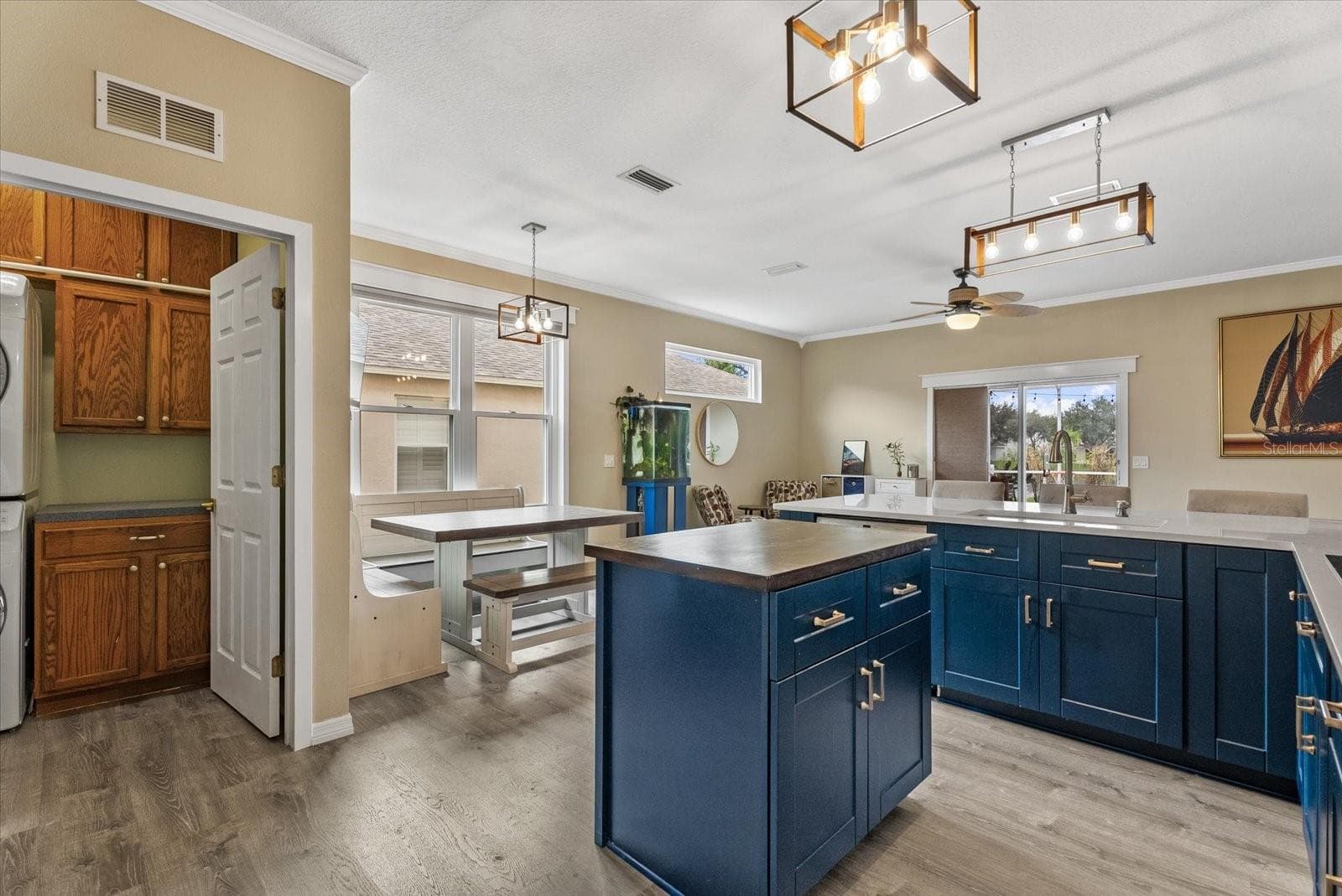 Single Family Residence at 15302 SEAROBBIN DR, LAKEWOOD RANCH, photo 24 of 51