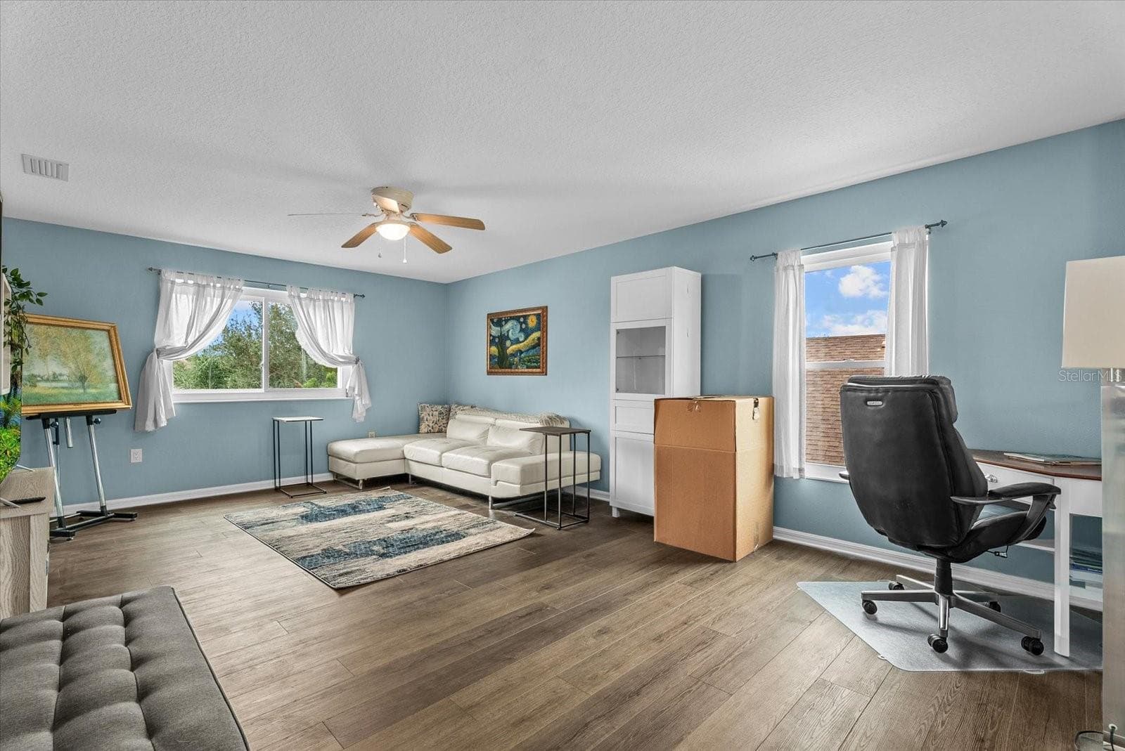 Single Family Residence at 15302 SEAROBBIN DR, LAKEWOOD RANCH, photo 27 of 51