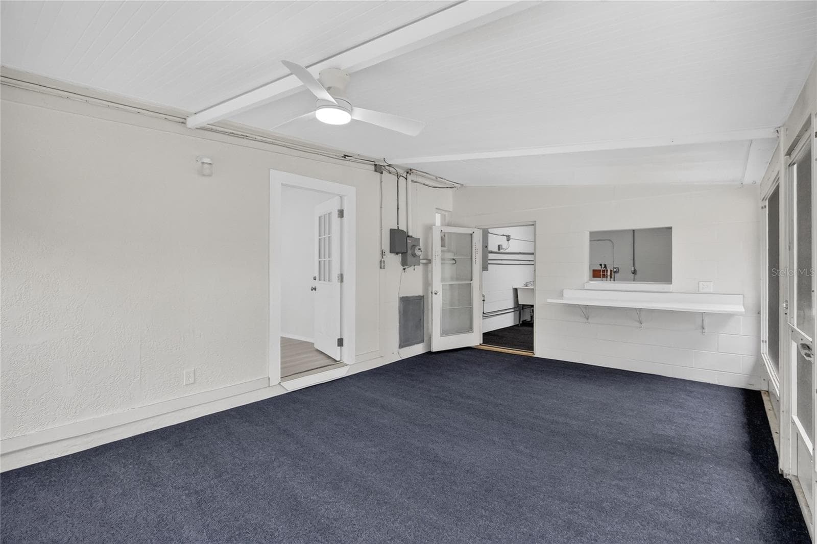 Lanai - 5175 E LIVE OAK LN, INVERNESS