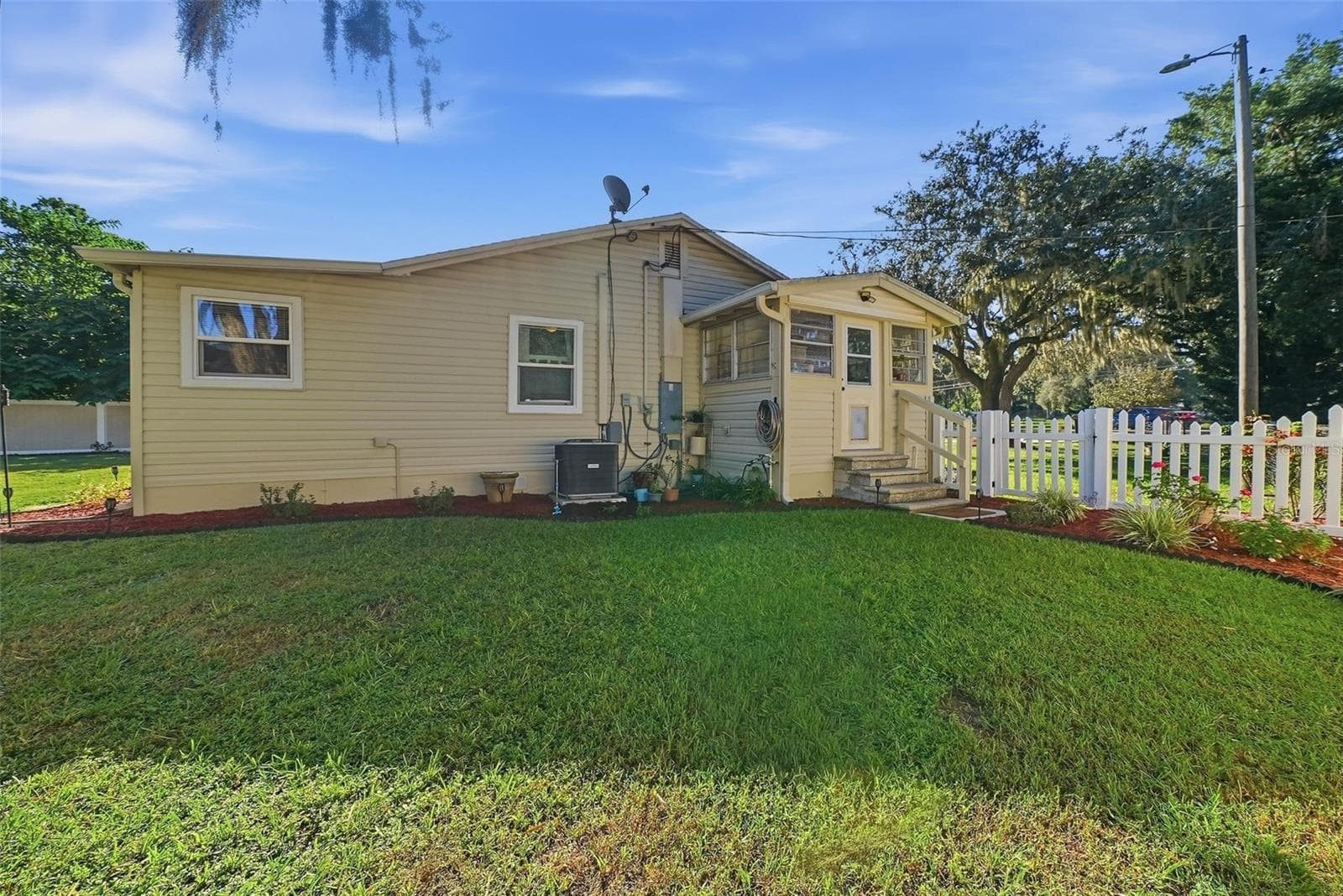 Single Family Residence at 2406 DURANT RD, VALRICO, photo 35 of 49