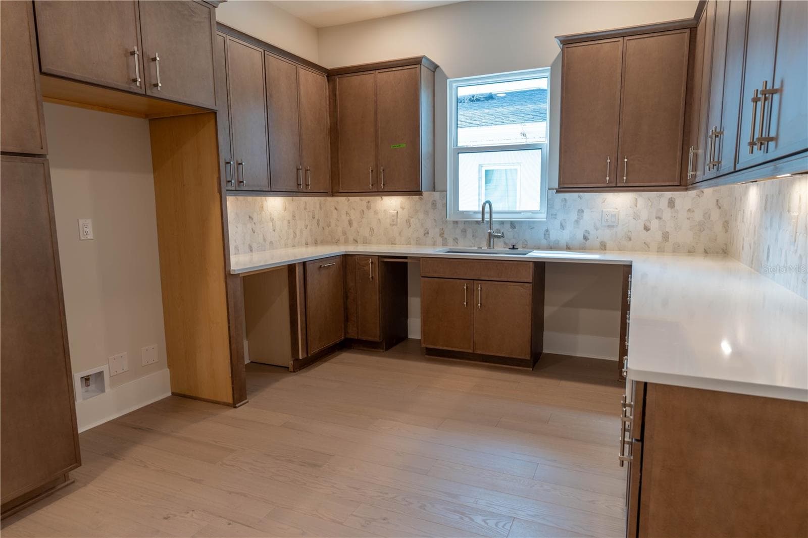 Single Family Residence at 4906 W ESTRELLA ST, TAMPA, photo 30 of 48