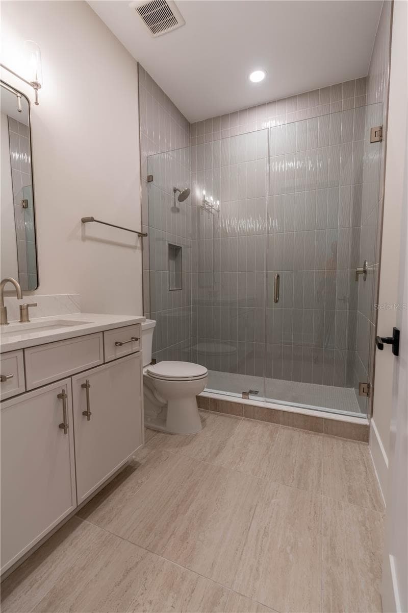 Single Family Residence at 4906 W ESTRELLA ST, TAMPA, photo 46 of 48