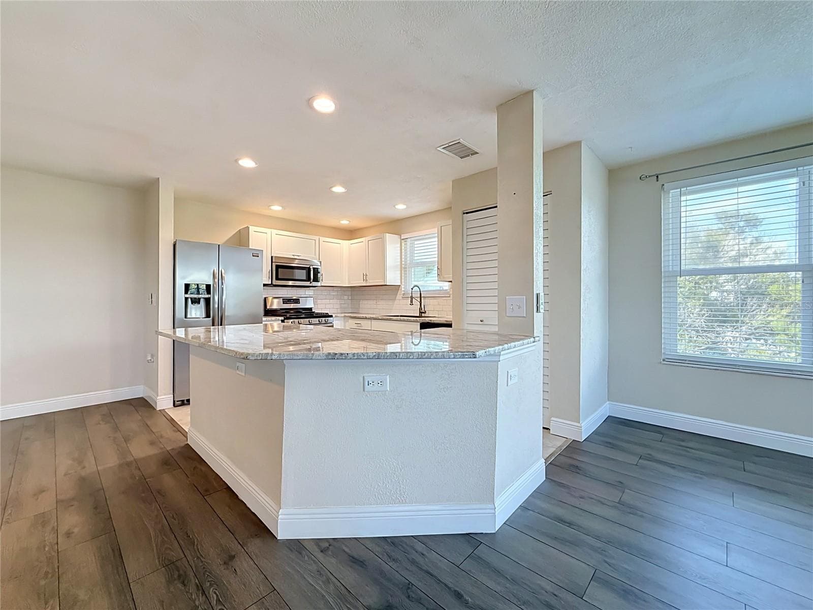 Condominium at 5603 80TH ST N #416, ST PETERSBURG, photo 21 of 55