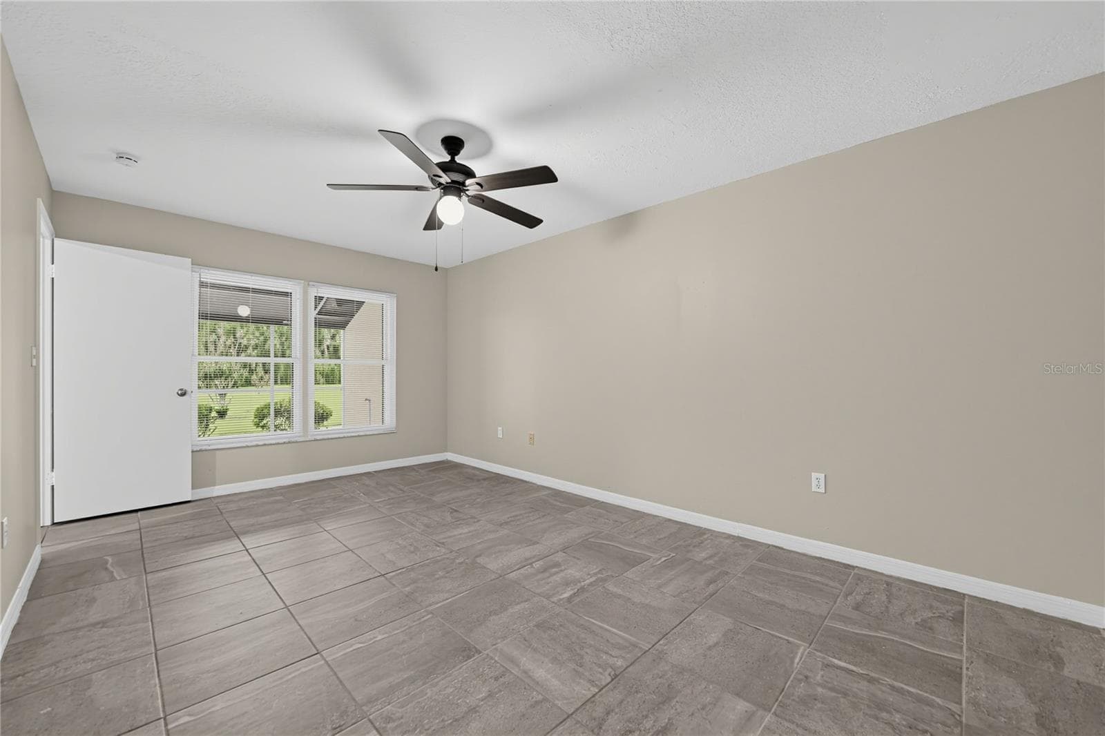 Townhouse at 523 HUNTER CIR, KISSIMMEE, photo 12 of 32
