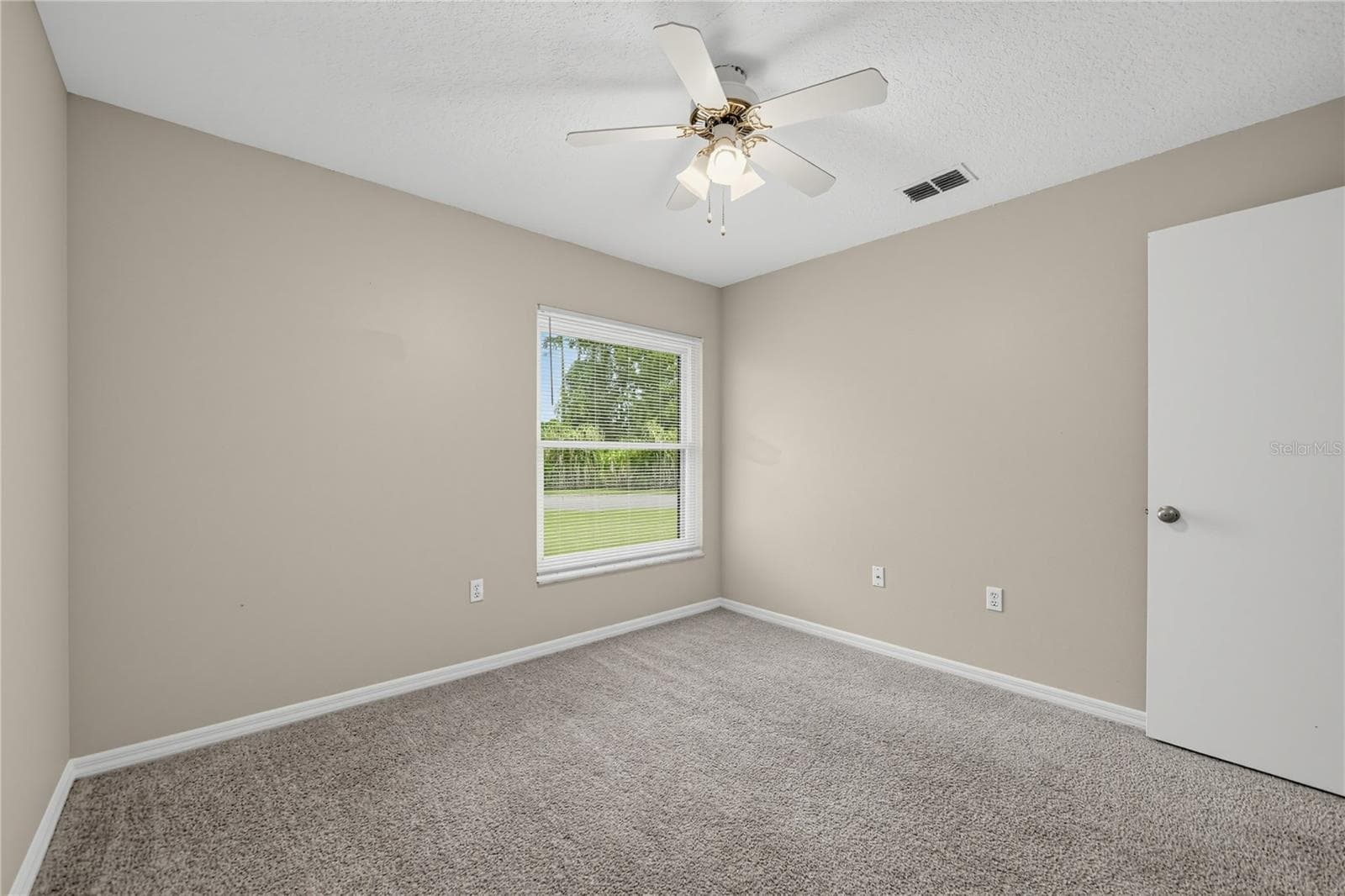 Townhouse at 523 HUNTER CIR, KISSIMMEE, photo 17 of 32