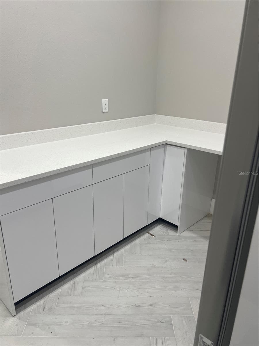 Large Walk in Pantry with 2nd Fridge - 3420 CHANNELSIDE CT, SAFETY HARBOR