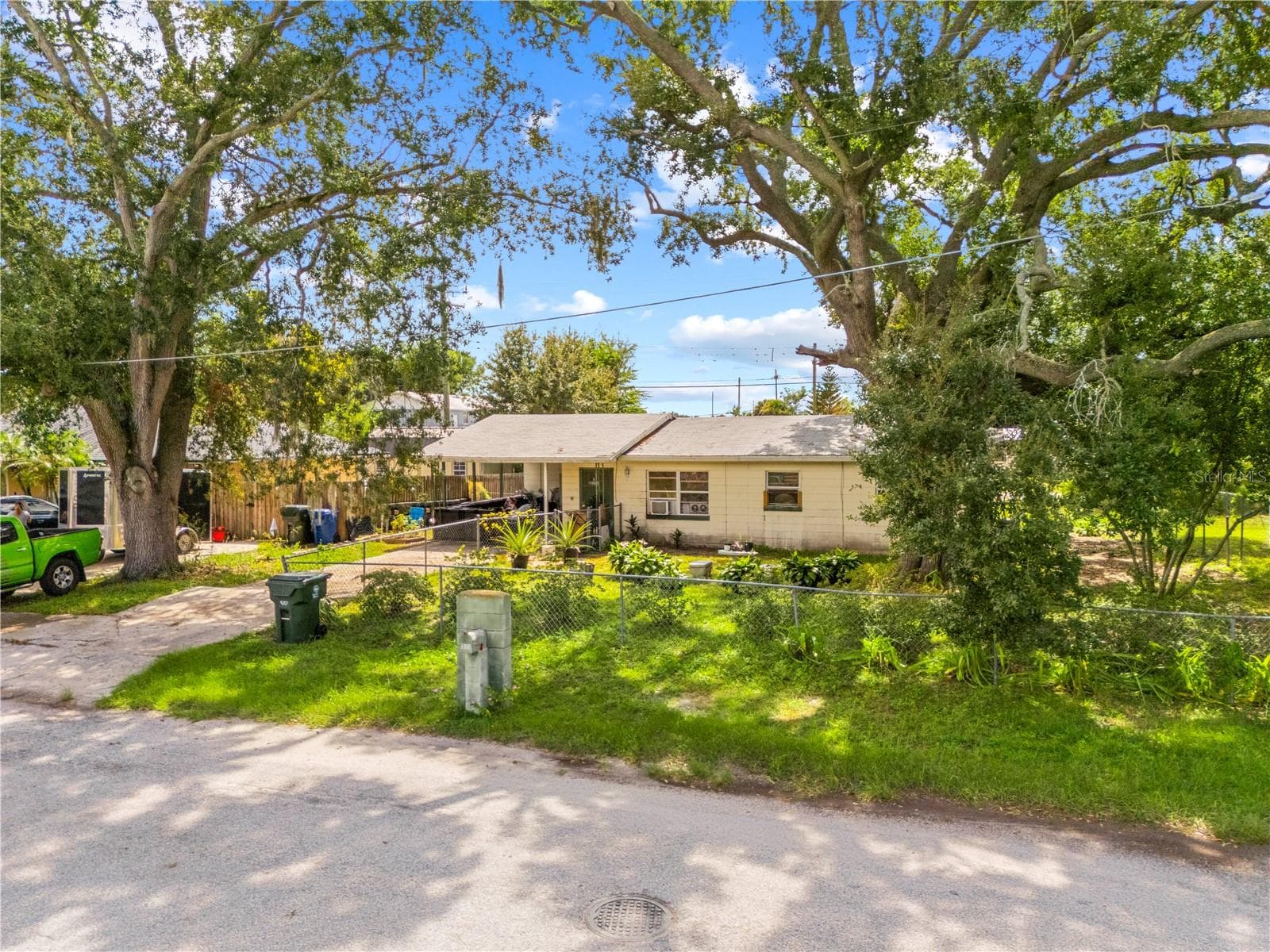 Single Family Residence at 320 W TERRACE AVE, LAKE ALFRED, photo 6 of 37