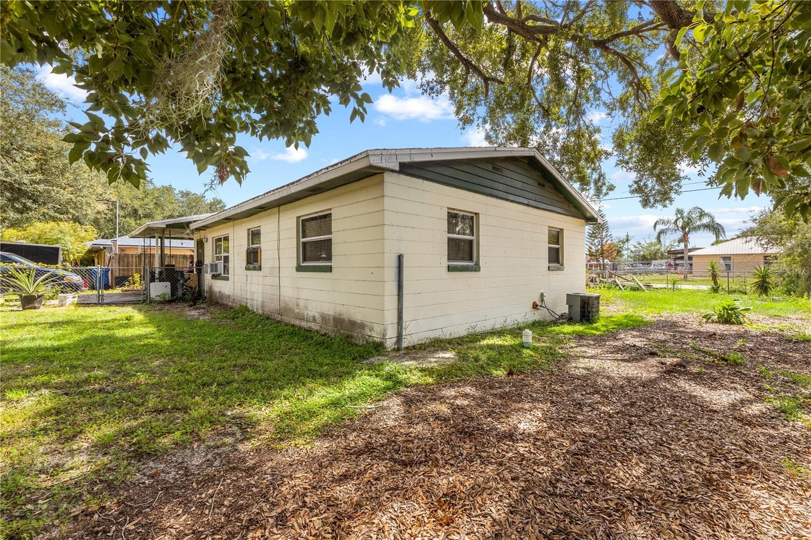 Single Family Residence at 320 W TERRACE AVE, LAKE ALFRED, photo 35 of 37