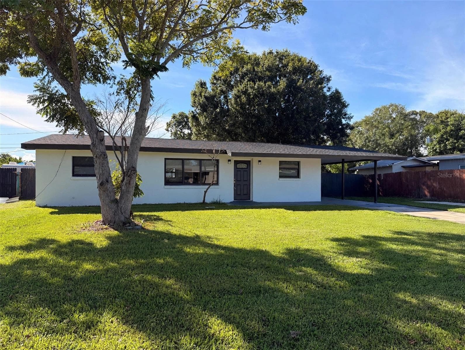 1940 DAWN DR