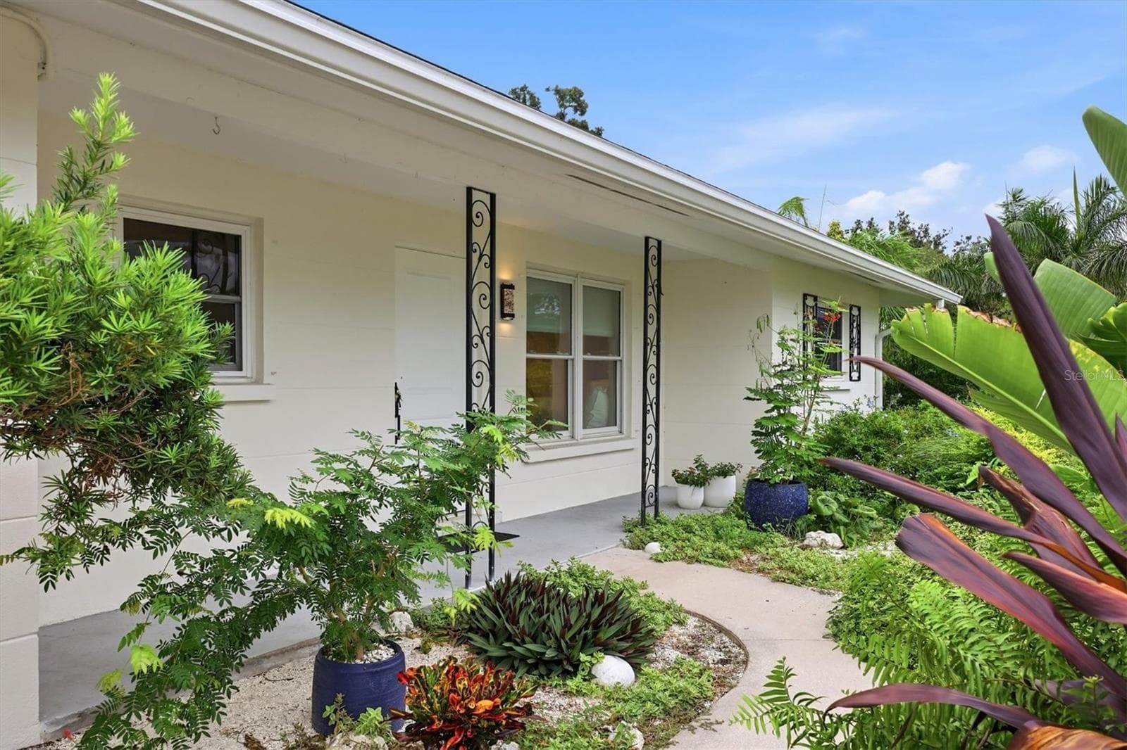 Single Family Residence at 2513 CROTON AVE, SARASOTA, photo 7 of 93