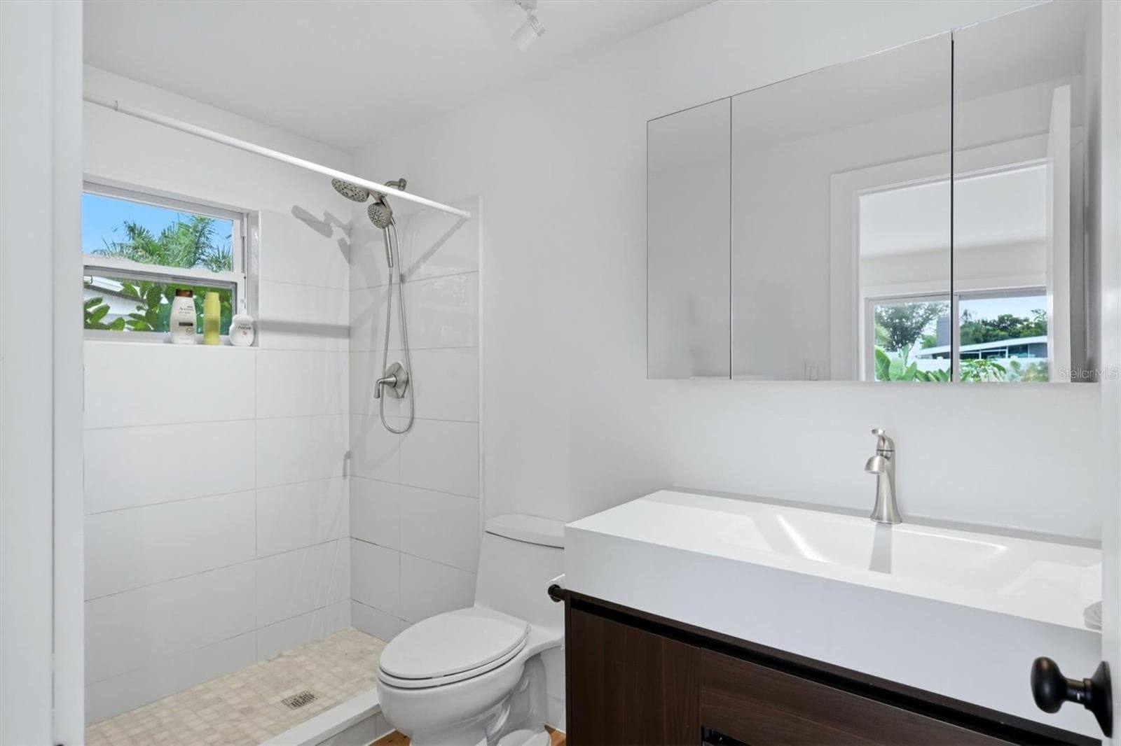 Second Bathroom - 2513 CROTON AVE, SARASOTA