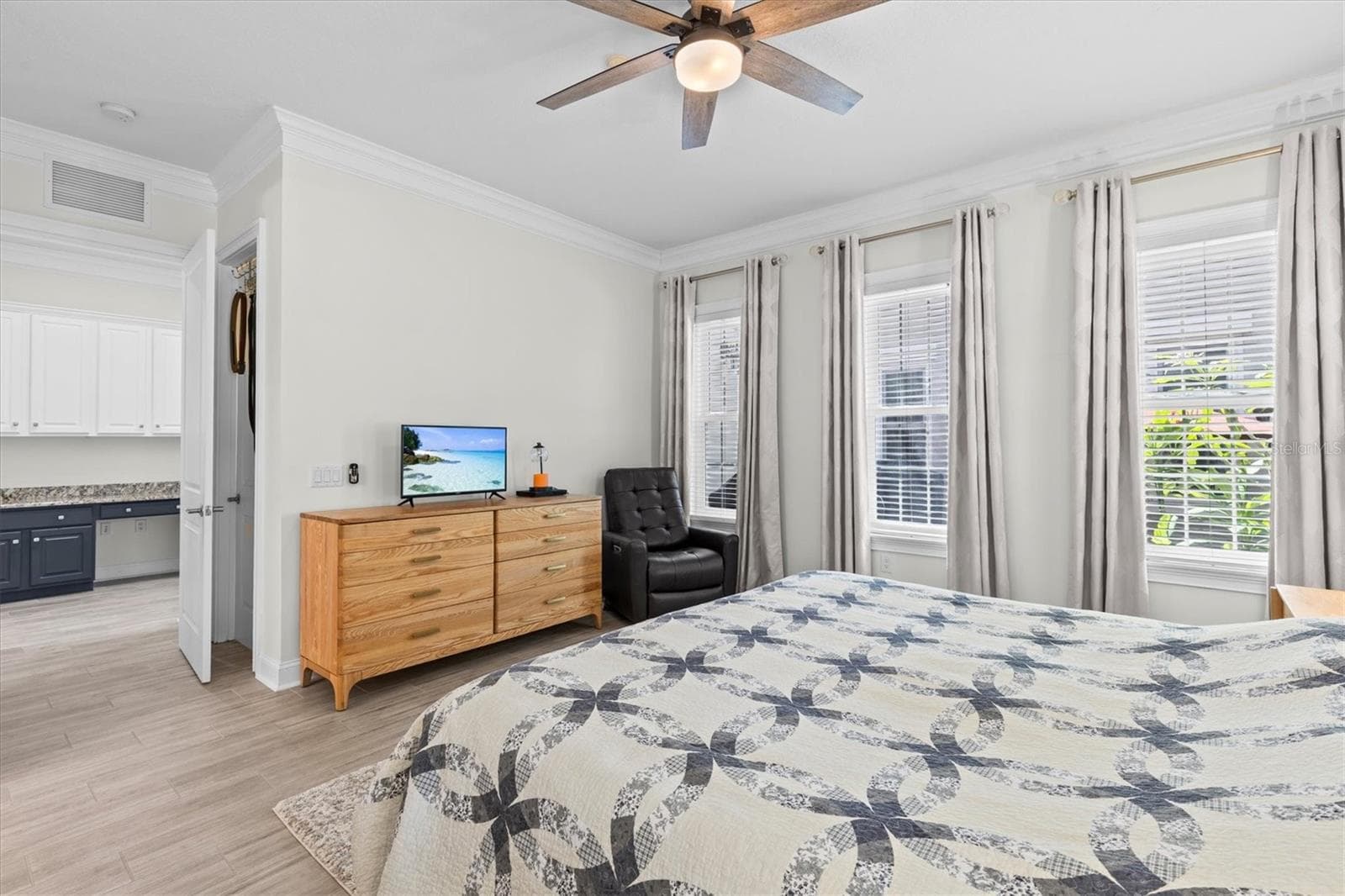 Townhouse at 480 GILMAN PL N, ST PETERSBURG, photo 25 of 73
