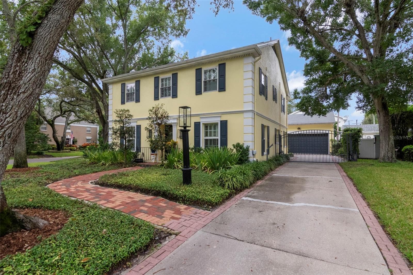 Single Family Residence at 1231 S ROXMERE RD, TAMPA, photo 4 of 51