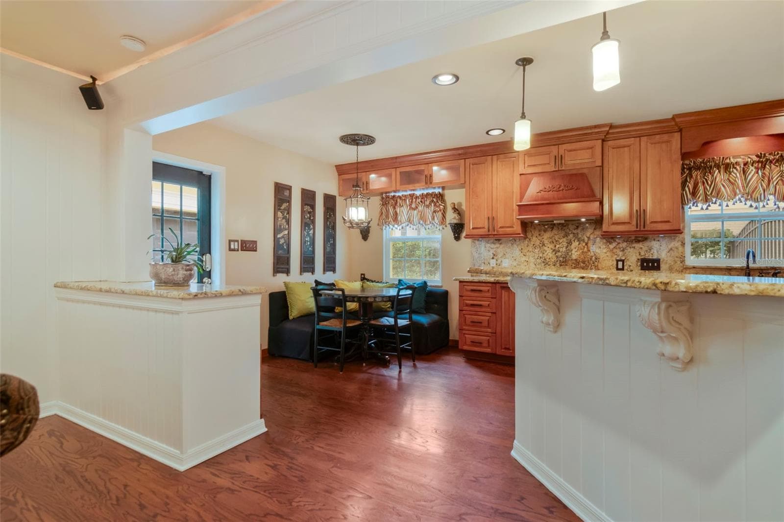 Single Family Residence at 1231 S ROXMERE RD, TAMPA, photo 14 of 51