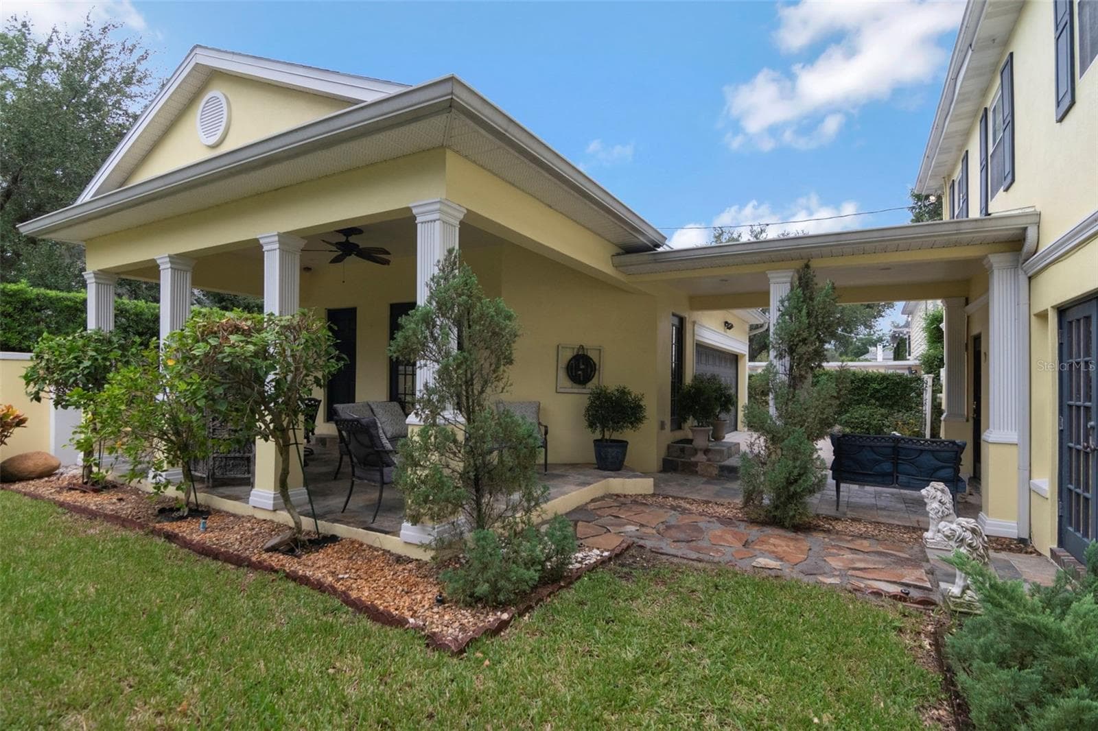 Pretty courtyard - 1231 S ROXMERE RD, TAMPA
