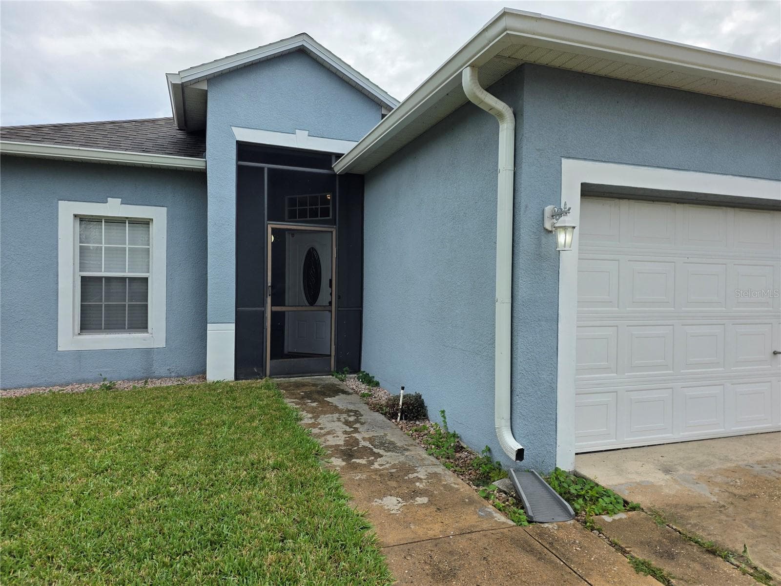 Single Family Residence at 4908 WATERSIDE POINTE CIR, ORLANDO, photo 3 of 33