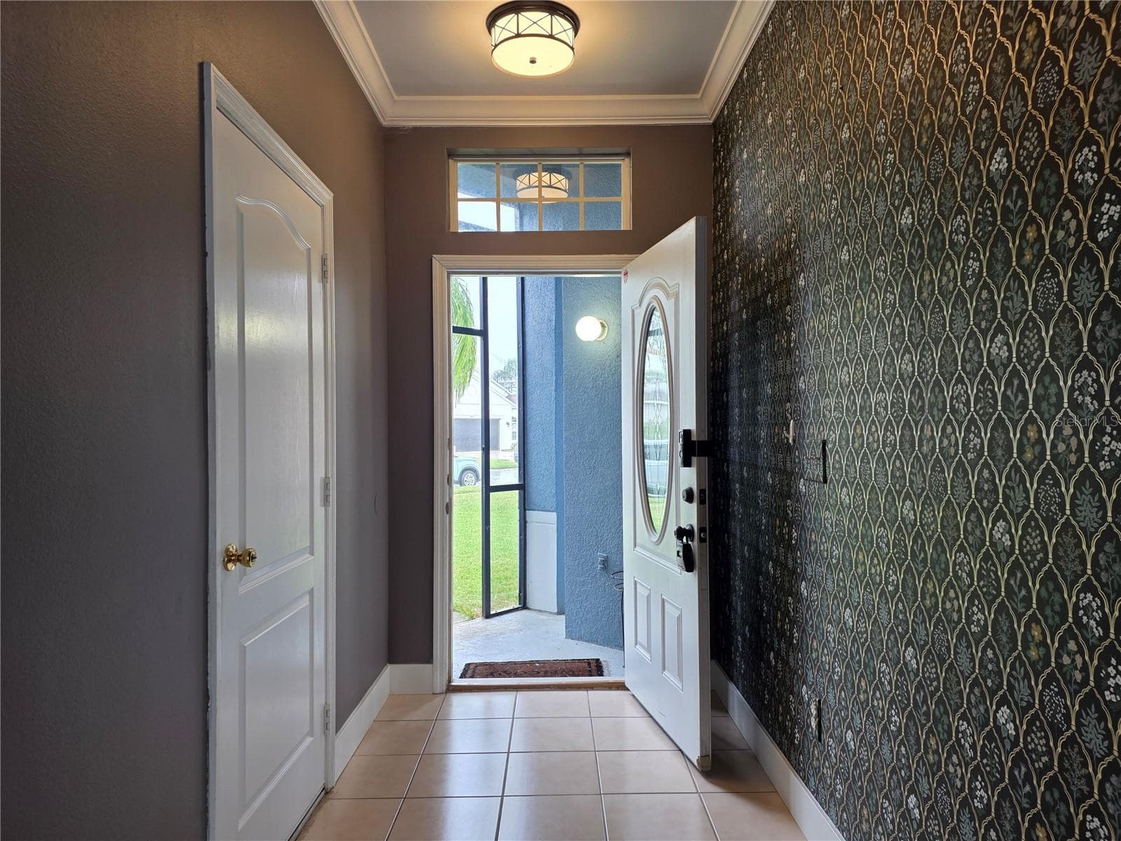 Single Family Residence at 4908 WATERSIDE POINTE CIR, ORLANDO, photo 6 of 33