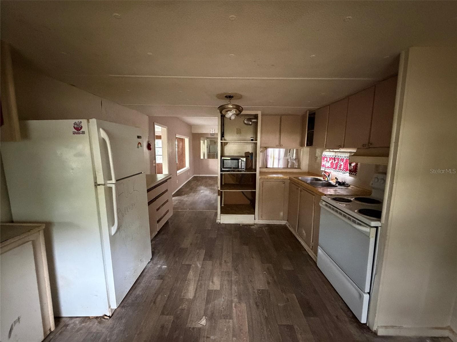 Mobile Home at 9114 OGALALA ST, NEW PORT RICHEY, photo 8 of 22