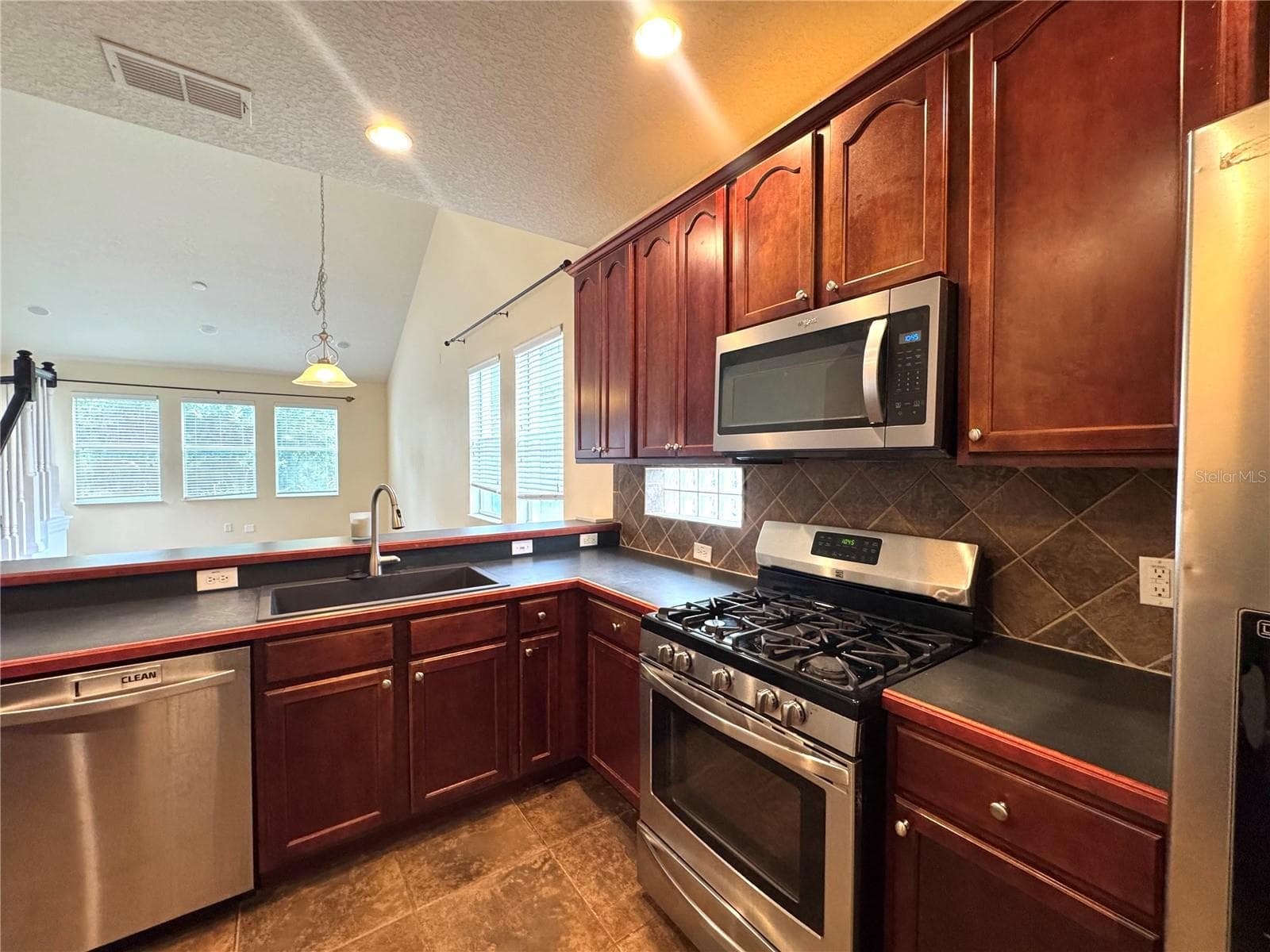 Single Family Residence at 11773 BELLA MILANO CT, WINDERMERE, photo 10 of 35