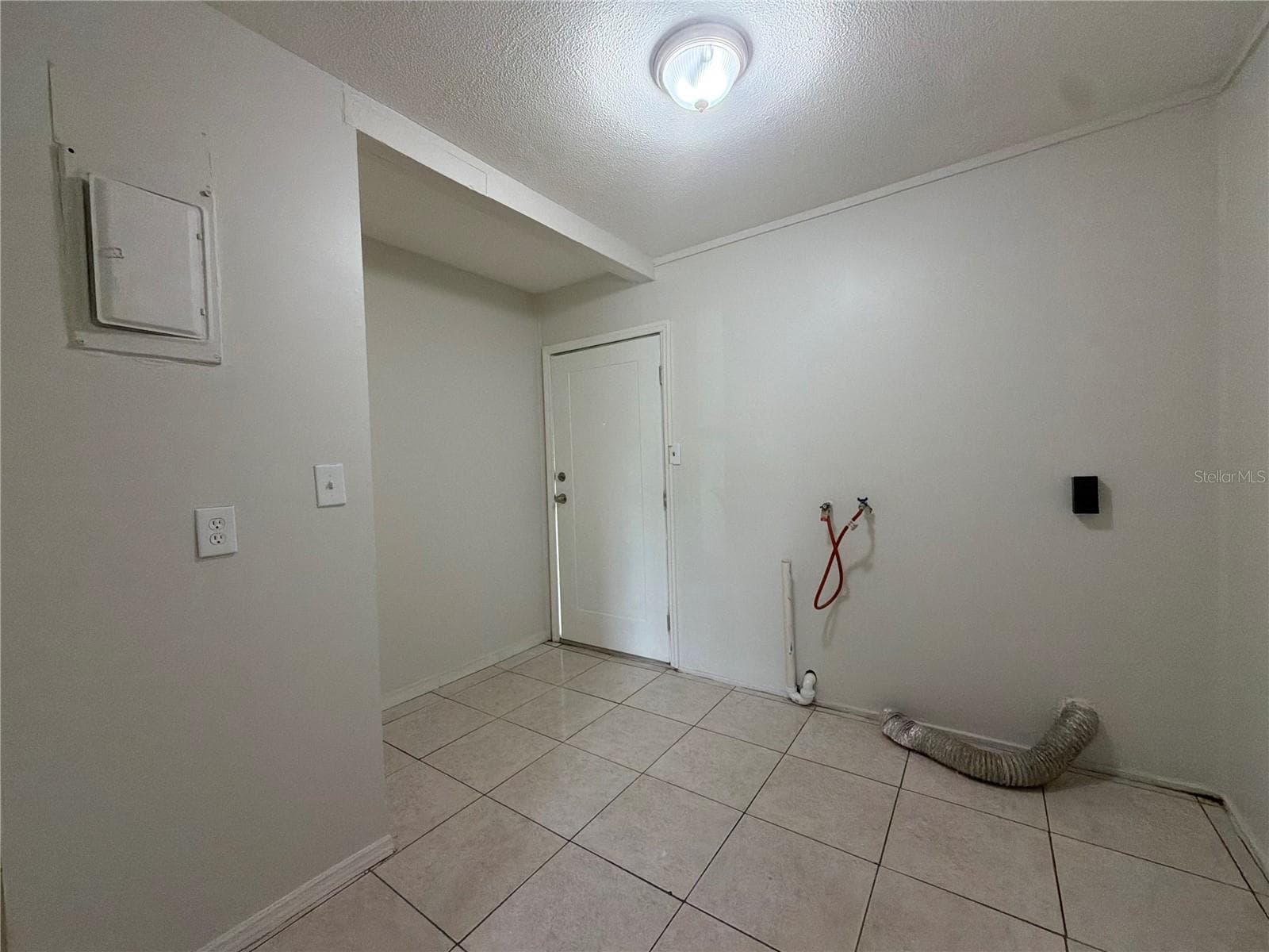 Single Family Residence at 7916 ENDIVE AVE, TAMPA, photo 12 of 21