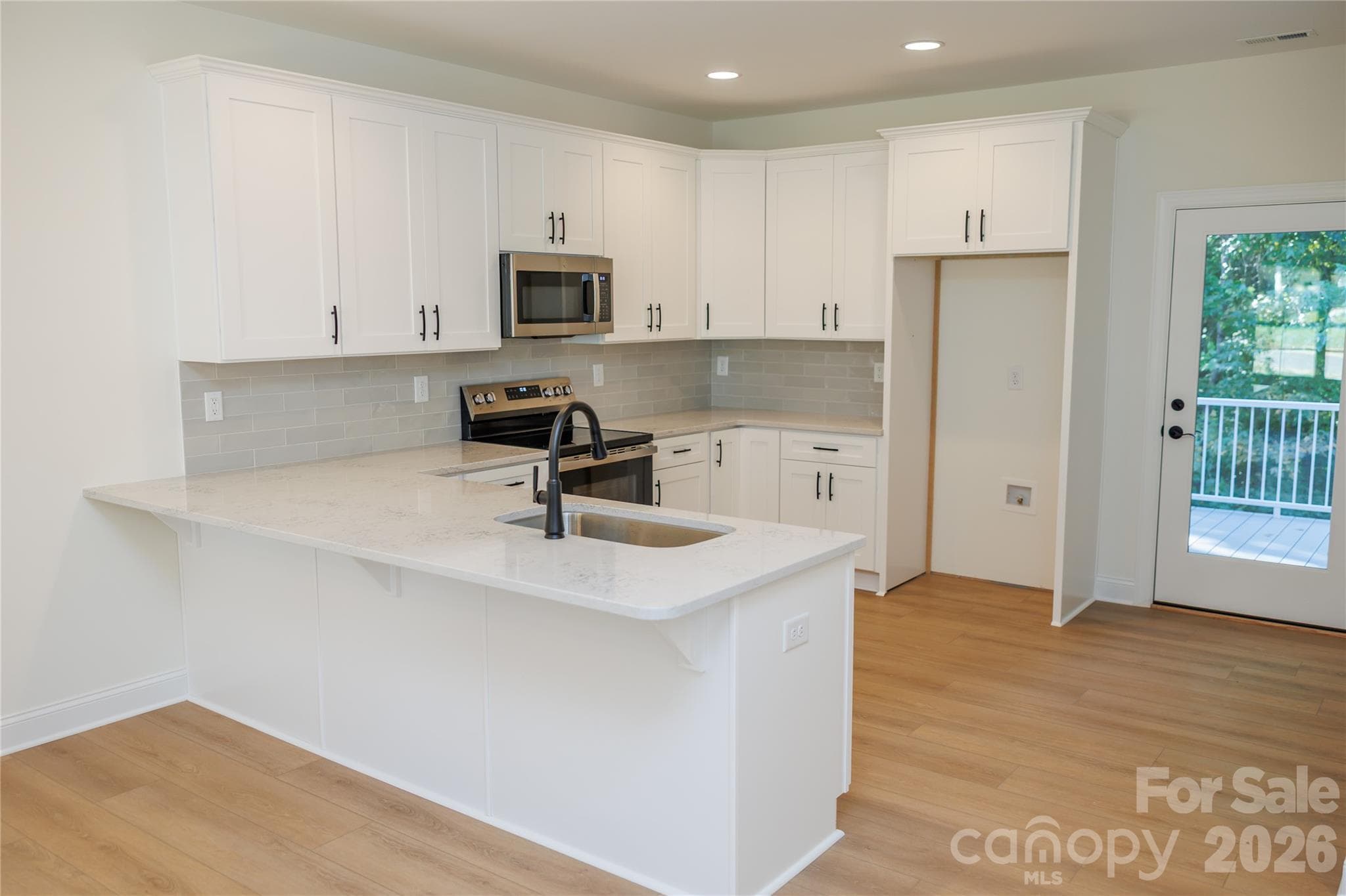 Kitchen - 107 Abbington Lane, Shelby