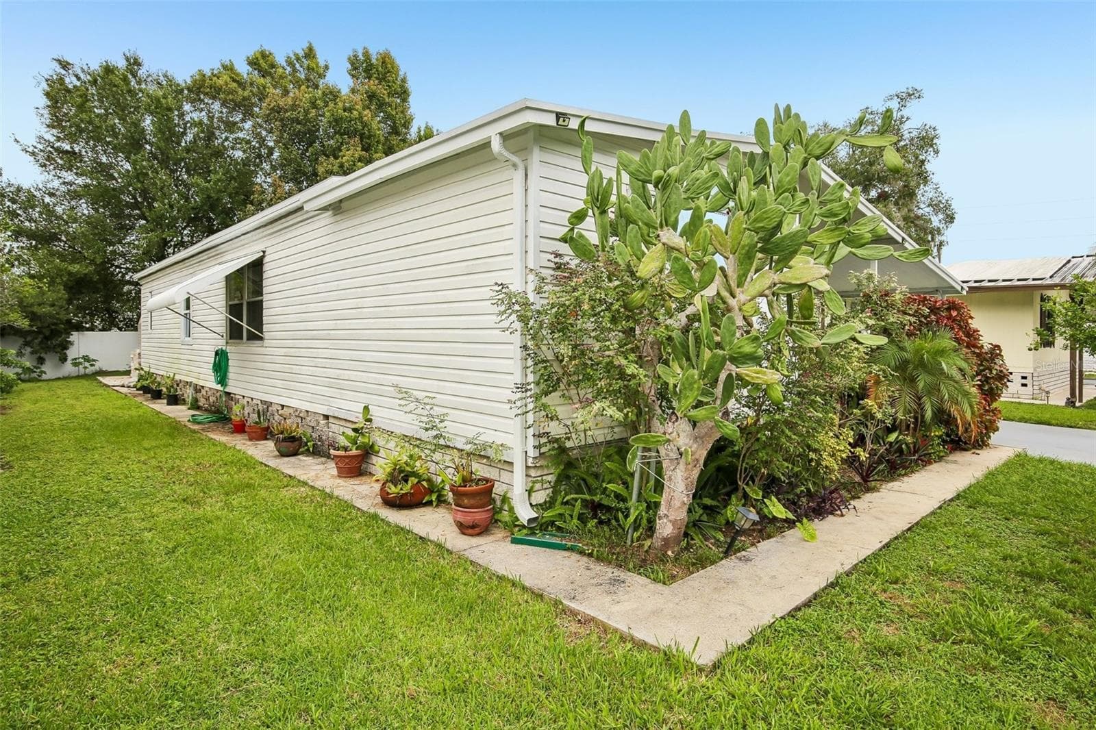 Manufactured Home at 8807 SHELDON WEST DR, TAMPA, photo 18 of 22