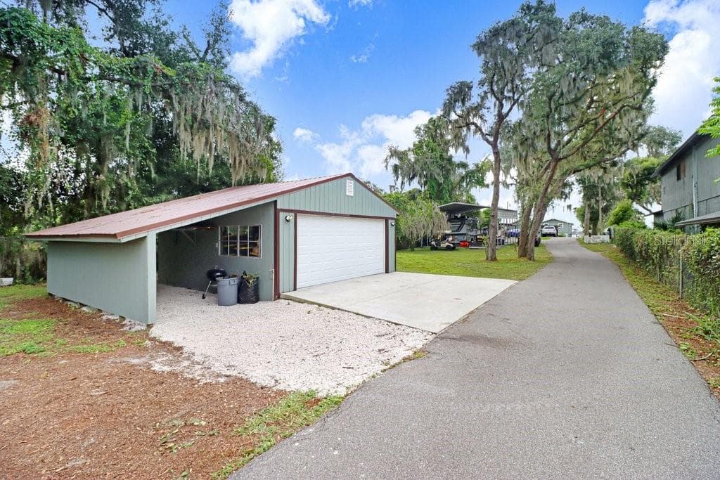 Single Family Residence at 11337 KNIGHTS GRIFFIN RD, THONOTOSASSA, photo 59 of 91