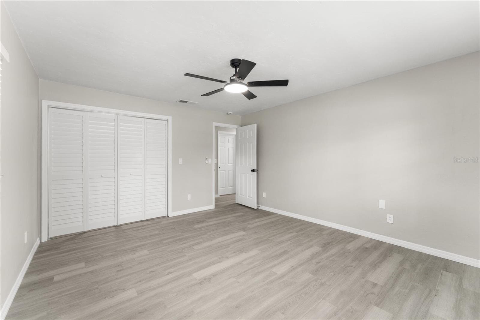 Single Family Residence at 7920 NE HIGHWAY 41, WILLISTON, photo 17 of 41