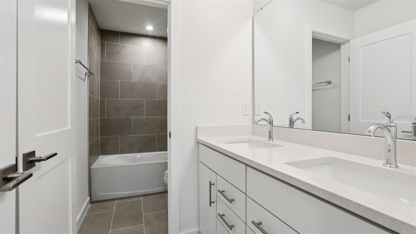 Single Family Residence at 3286 CUP DR, LAKELAND, photo 23 of 26