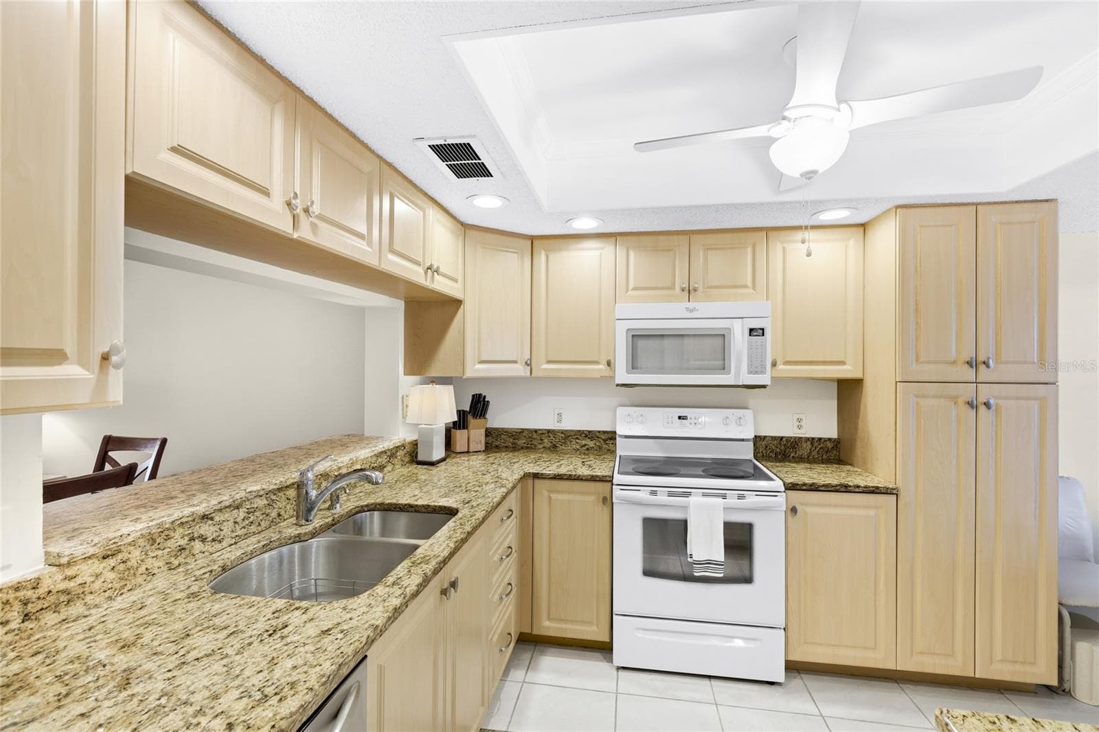 Condominium at 6501 STONE RIVER RD #302, BRADENTON, photo 13 of 41