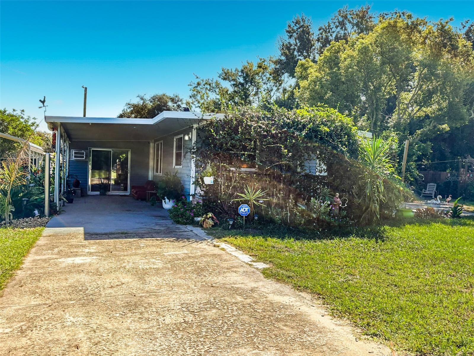 1726 FLINT DR