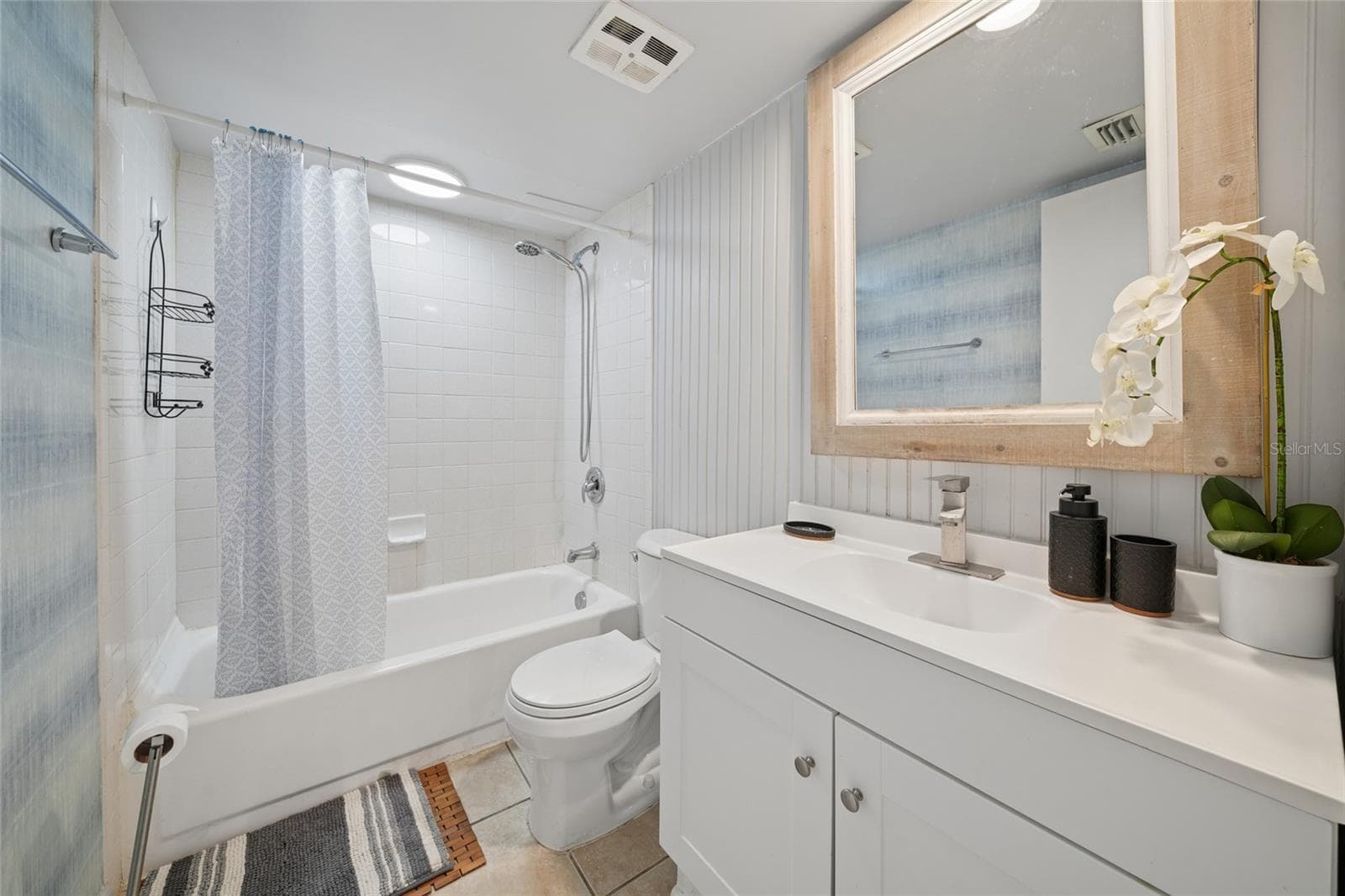 Condominium at 5304 BURNING TREE DR #D03, ORLANDO, photo 9 of 25