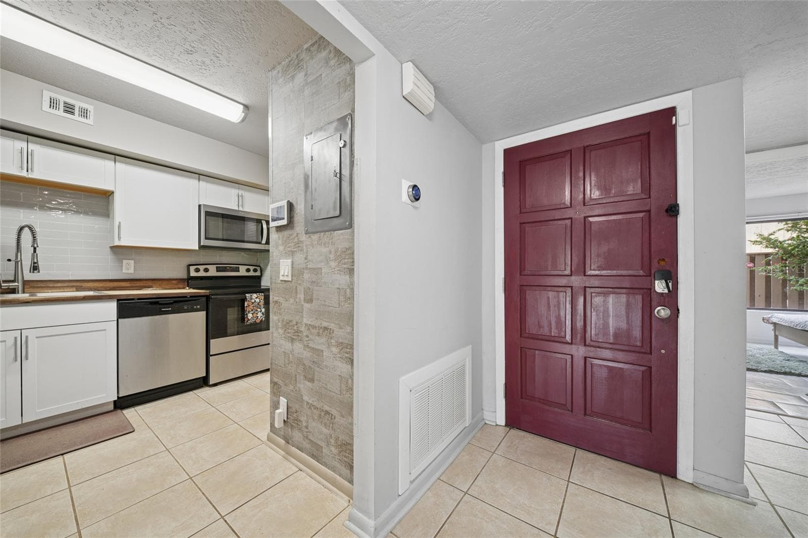 Condominium at 5304 BURNING TREE DR #D03, ORLANDO, photo 11 of 25