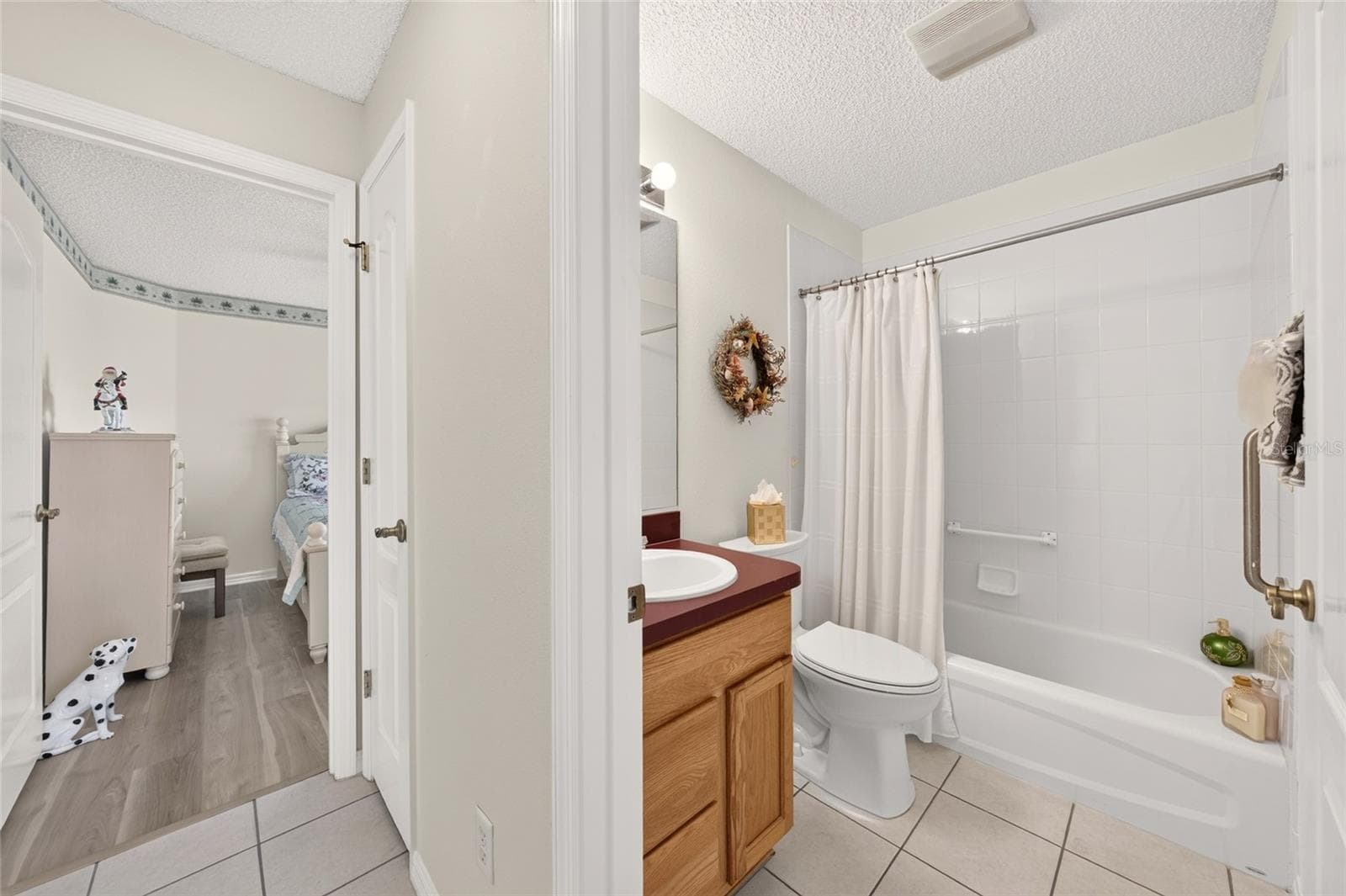 Single Family Residence at 1700 NORFOLK AVE, THE VILLAGES, photo 32 of 44