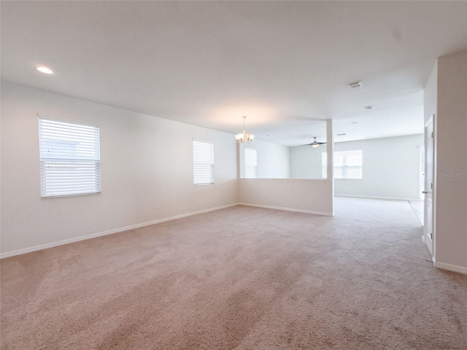 Single Family Residence at 7607 TANGLE RUSH DR, GIBSONTON, photo 8 of 28