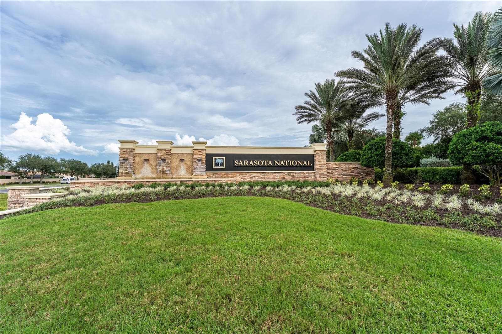 Single Family Residence at 10733 TARFLOWER DR, VENICE, photo 18 of 83