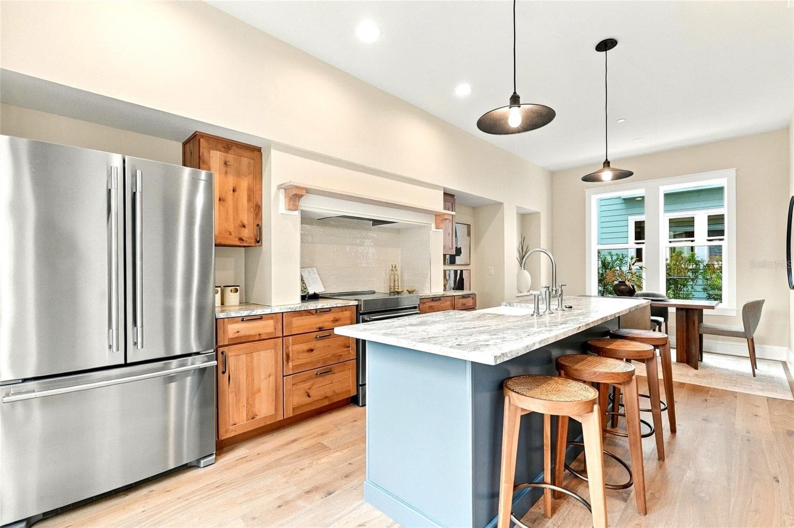 1st Floor Kitchen Seated Island - 2534 1ST AVE N, ST PETERSBURG