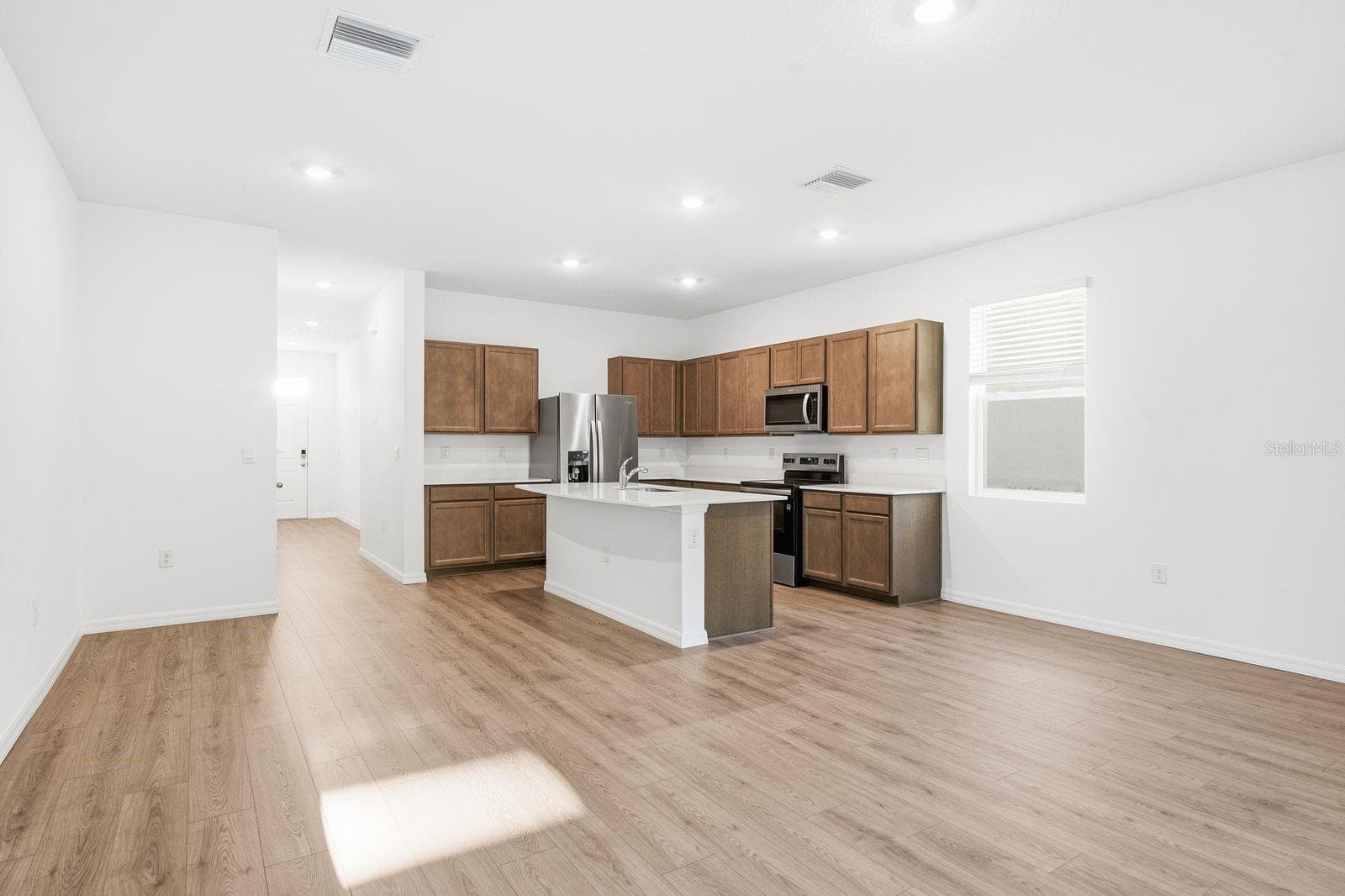 Townhouse at 32451 WELLING BLADE LOOP, WESLEY CHAPEL, photo 13 of 46