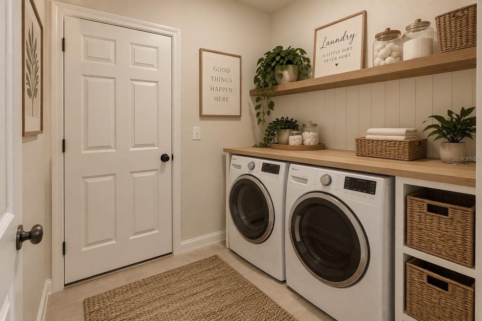 Virtually staged designer laundry room - 5912 33RD DR E, PALMETTO