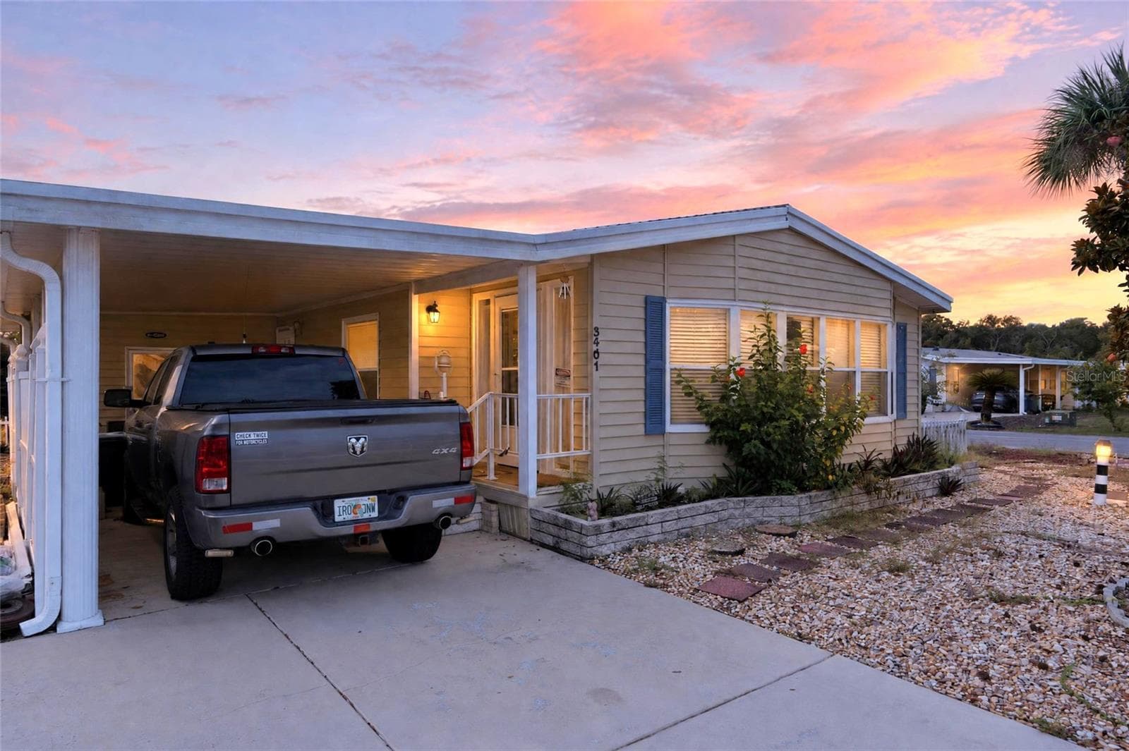3401 RAINBOW RD