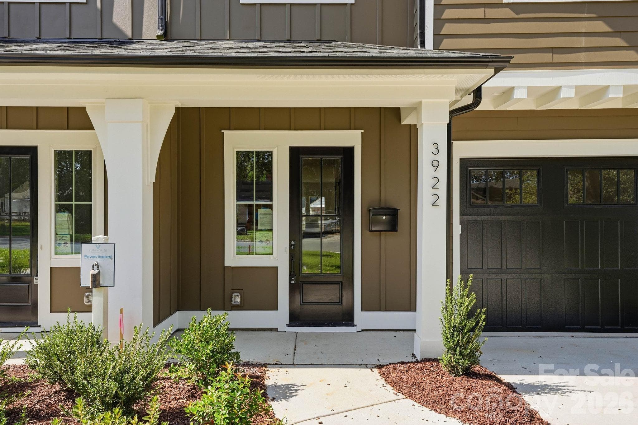 Duplex at Charlotte, photo 5 of 69