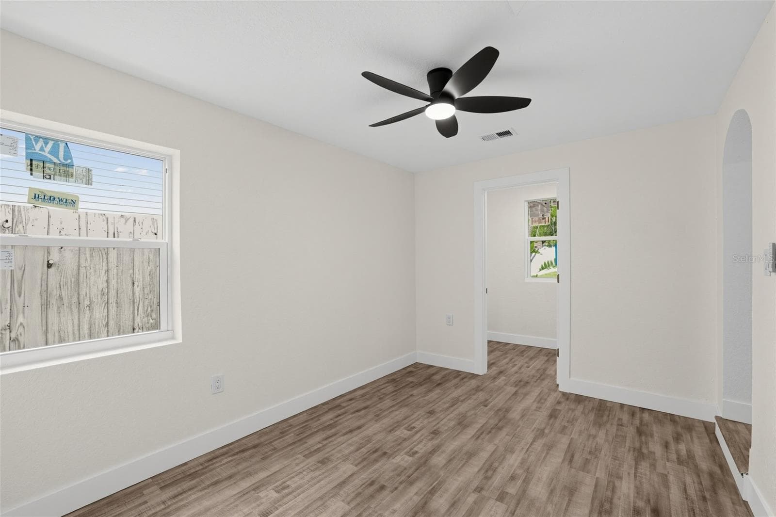 Single Family Residence at 4050 26TH ST N, ST PETERSBURG, photo 6 of 33