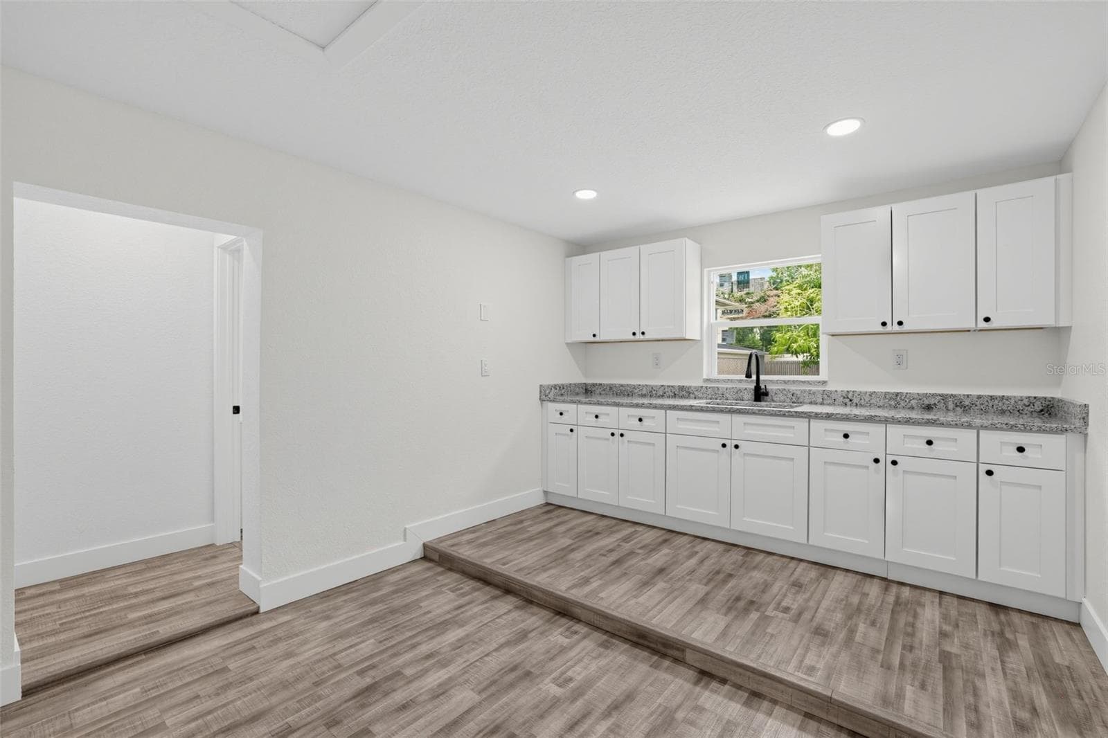 Single Family Residence at 4050 26TH ST N, ST PETERSBURG, photo 13 of 33