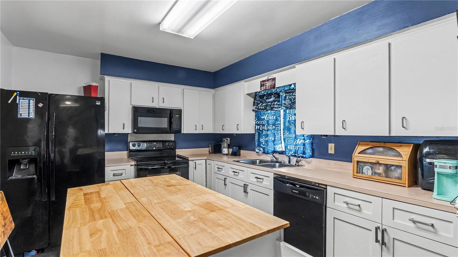 Kitchen - 116 MARIS CT, LAKELAND