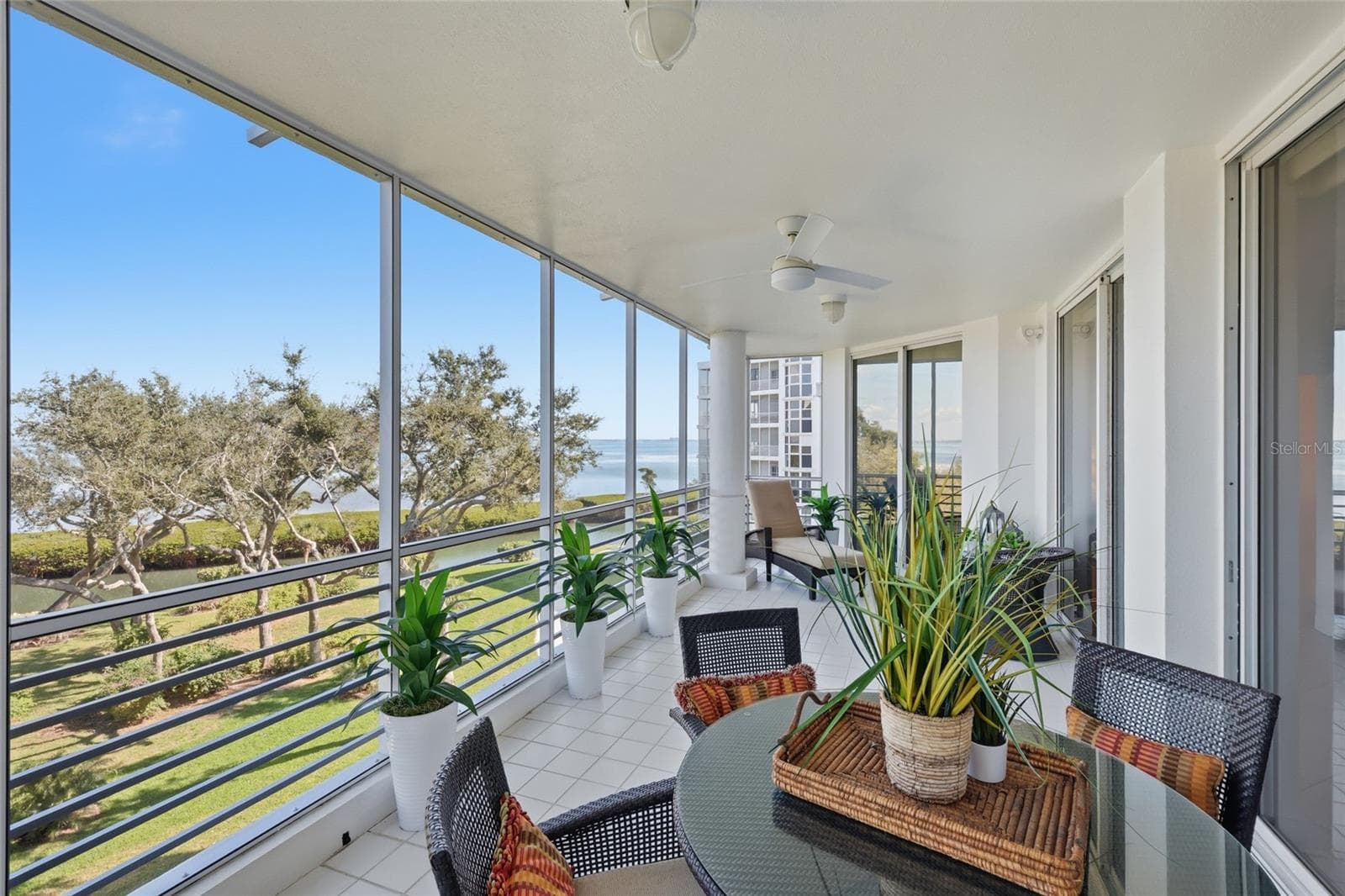 Condominium at 2550 HARBOURSIDE DR #333, LONGBOAT KEY, photo 6 of 44