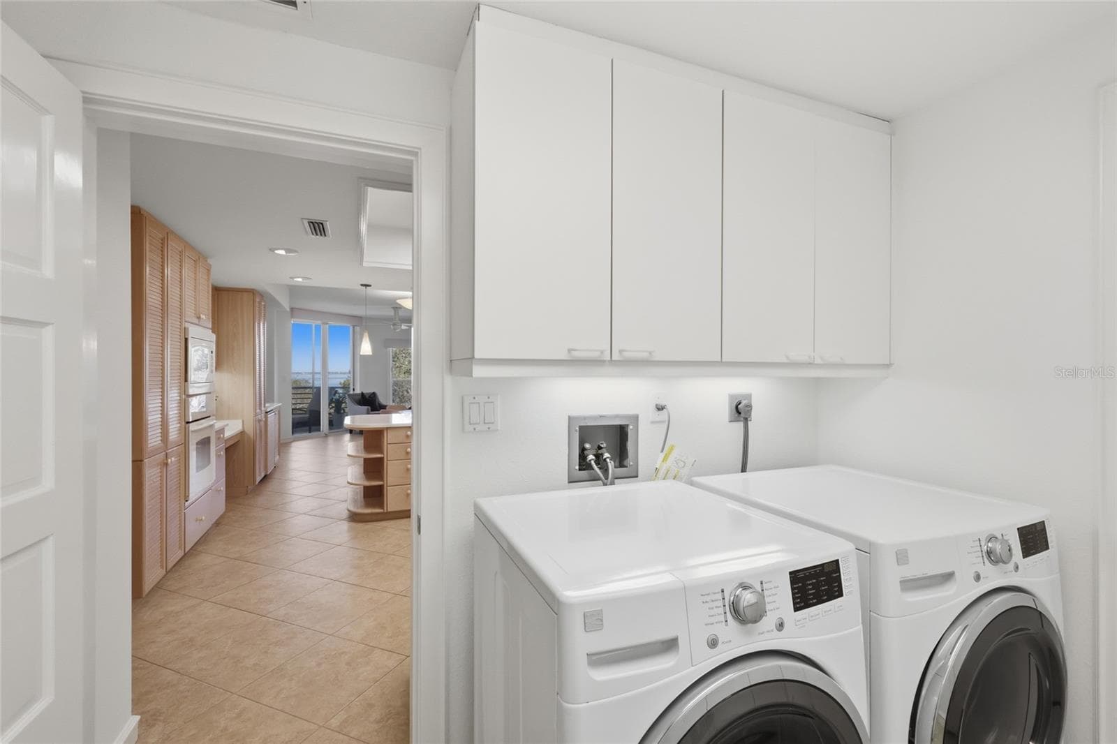 Condominium at 2550 HARBOURSIDE DR #333, LONGBOAT KEY, photo 24 of 44