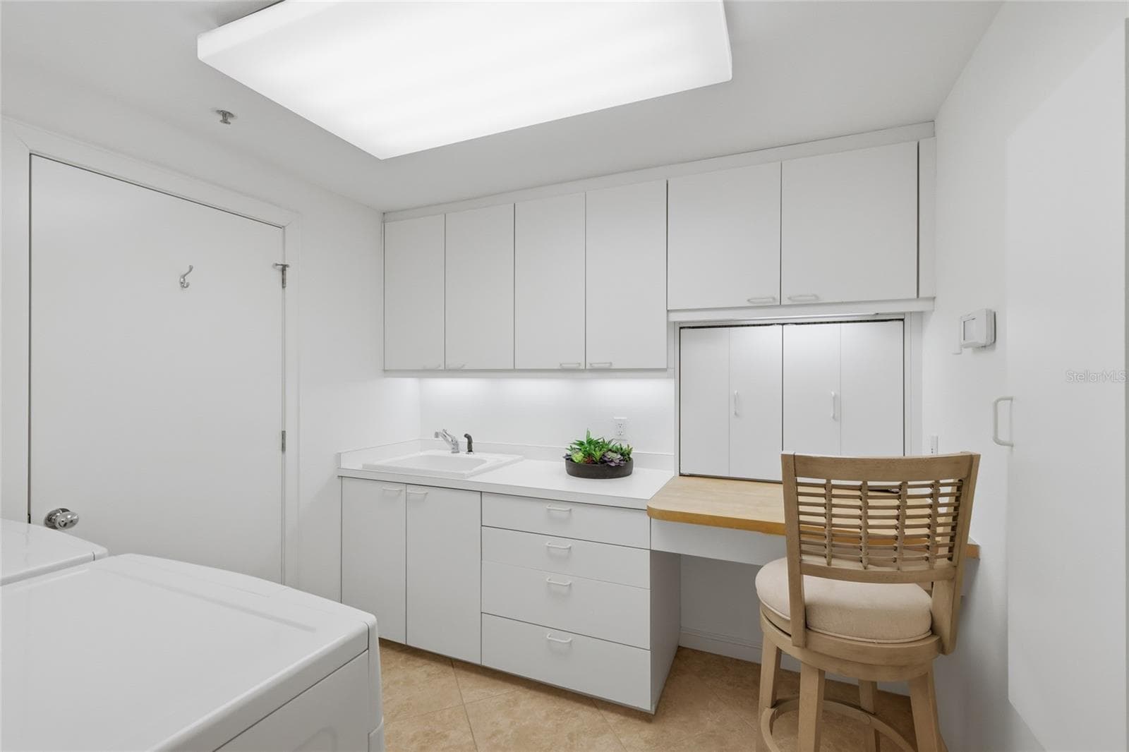 Condominium at 2550 HARBOURSIDE DR #333, LONGBOAT KEY, photo 25 of 44