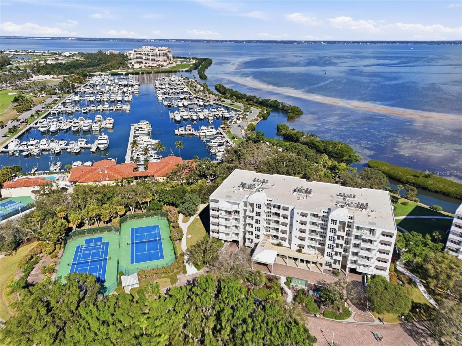 Condominium at 2550 HARBOURSIDE DR #333, LONGBOAT KEY, photo 42 of 44